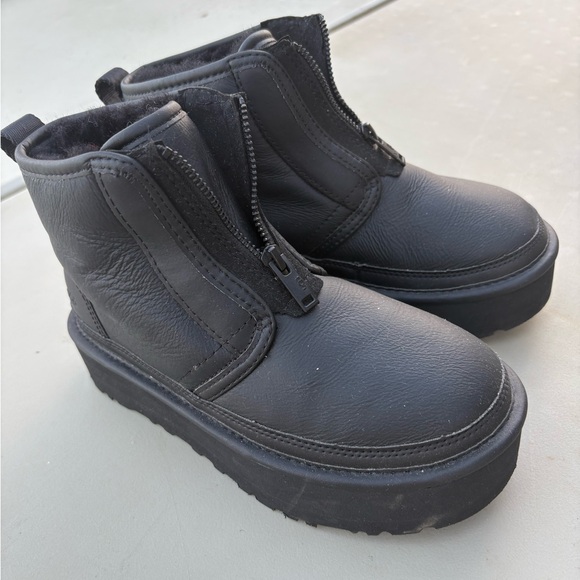 Black Kids Boots - Picture 1 of 4